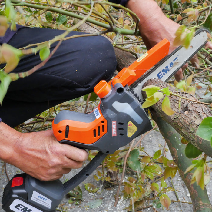 EMAS 8 Inch 21V Portable Handheld Mini Chainsaw Battery Powered Cordless Electric Chainsaw